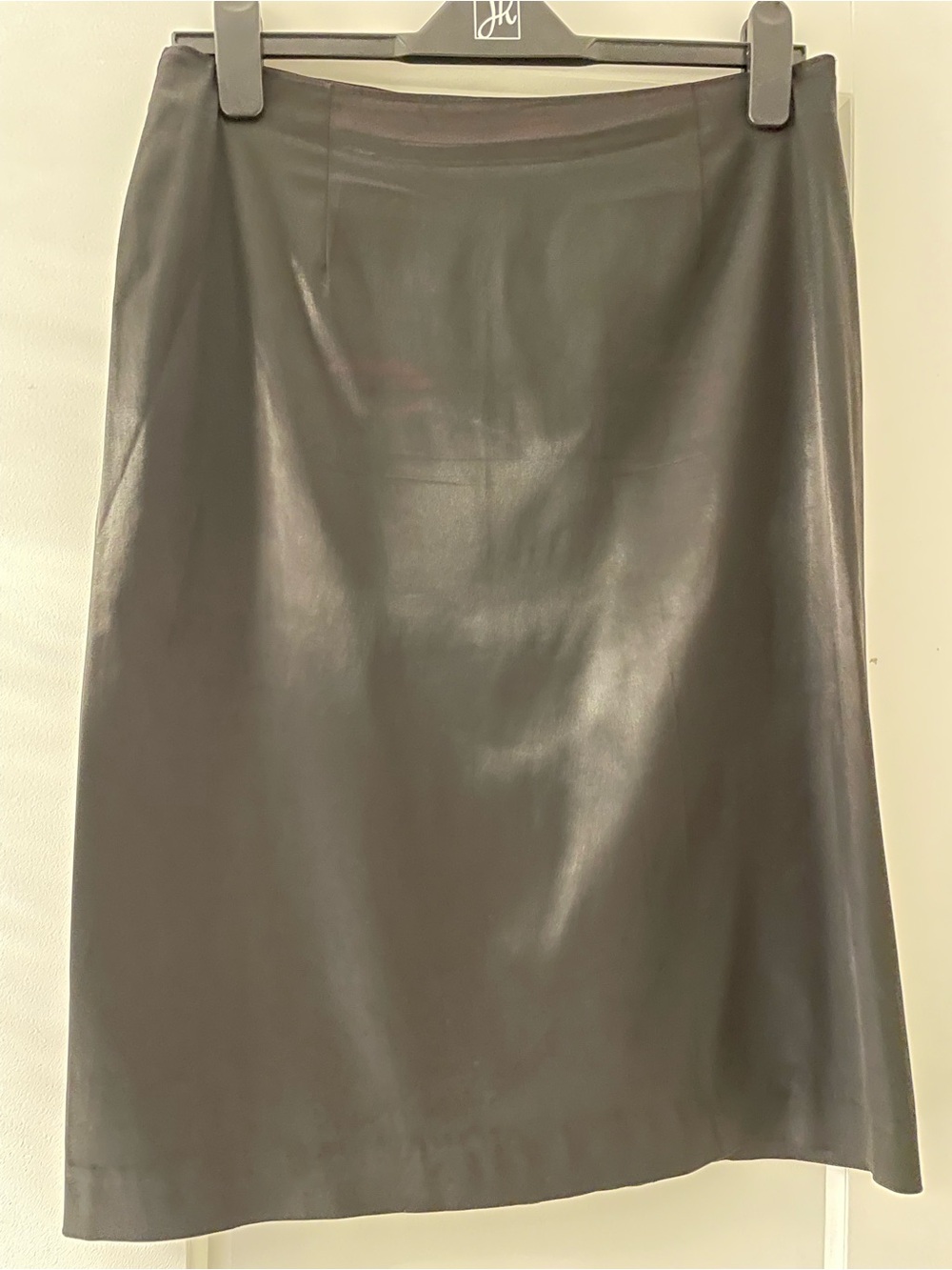 Jacob Black Satin Pencil Skirt with Back Vent - Picture 3 of 10